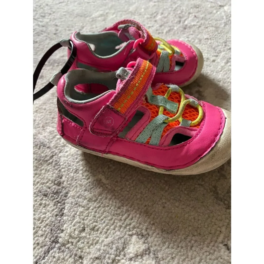 Stride Rite closed toe